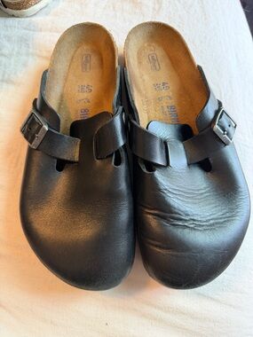 Birkenstock Kids Black Slip-On Clog with Buckle